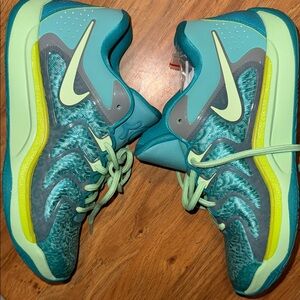 Nike x Jonquel Jones KD 17 "Bahamas" basketball sneaker.  Women size 11